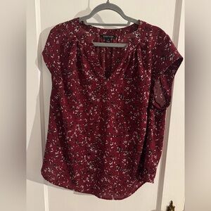 41 Hawthorn Women's Morey Split Neck Sleeveless Blouse Burgandy Size 1X